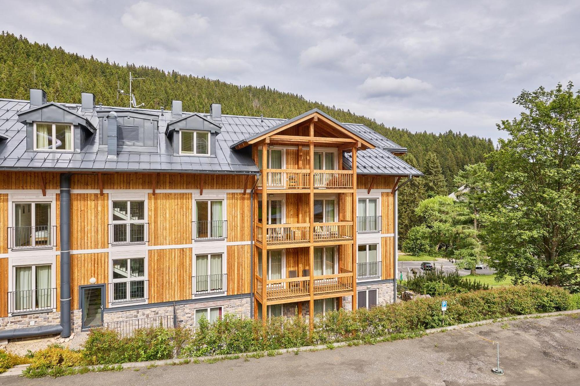 Aparthotel Kovarna Residence Pec pod Snezkou Exterior photo